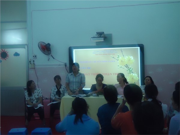 Trường Mầm non 14B thực hiện chuyên đề  Phát triển nhận thức 